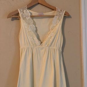 Woo sleeveless shirt